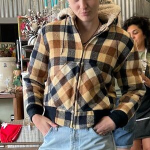 Vintage 1979s Plaid Flannel Hooded Jacket with Sherpa Lining